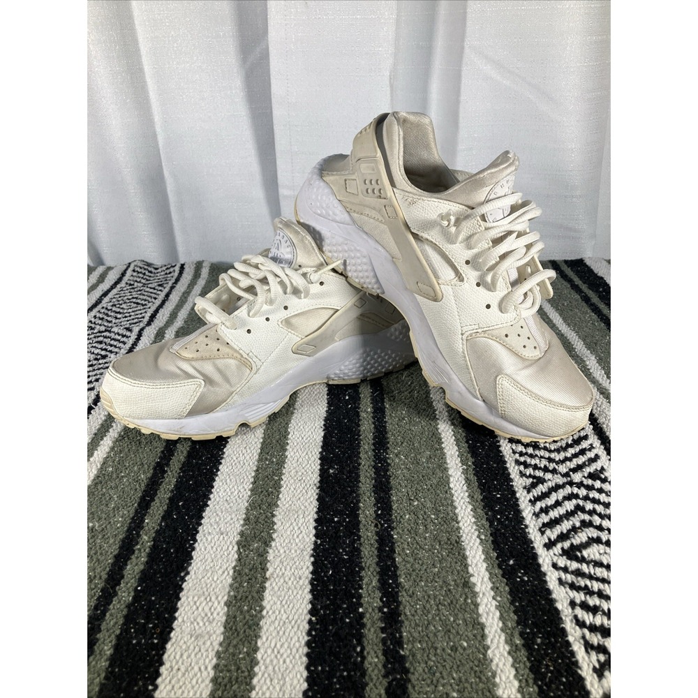 Size 8.5 - Nike Air Huarache Triple White 2021